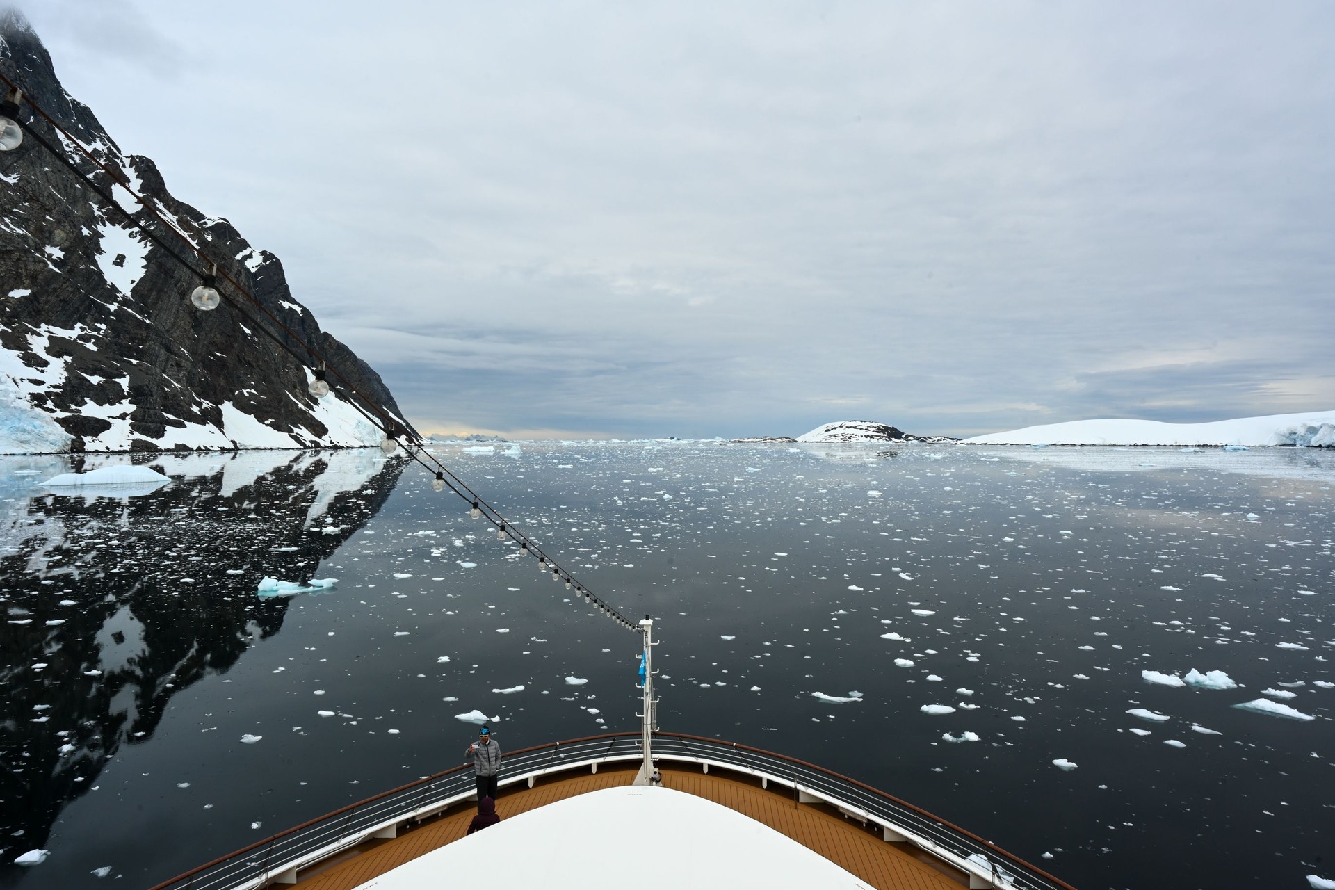 travel ship luxury cruise antarctica